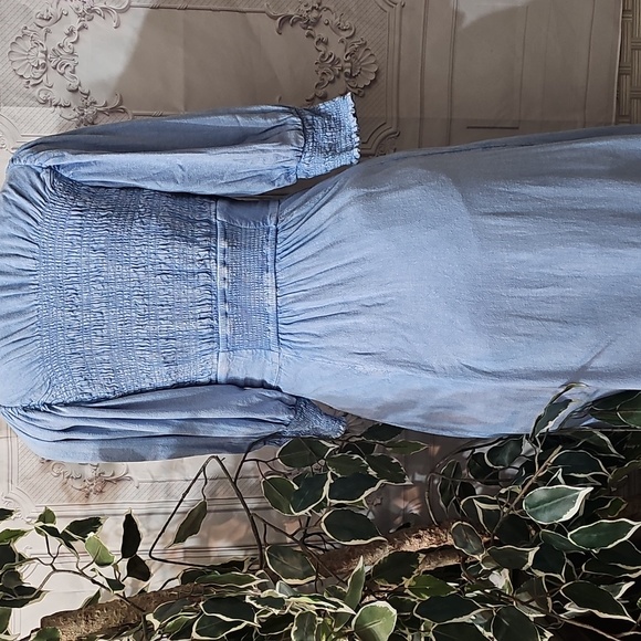 Free People String of Hearts Smocked V-neck Cut-out Button-Down Maxi Dre… - Picture 4 of 14